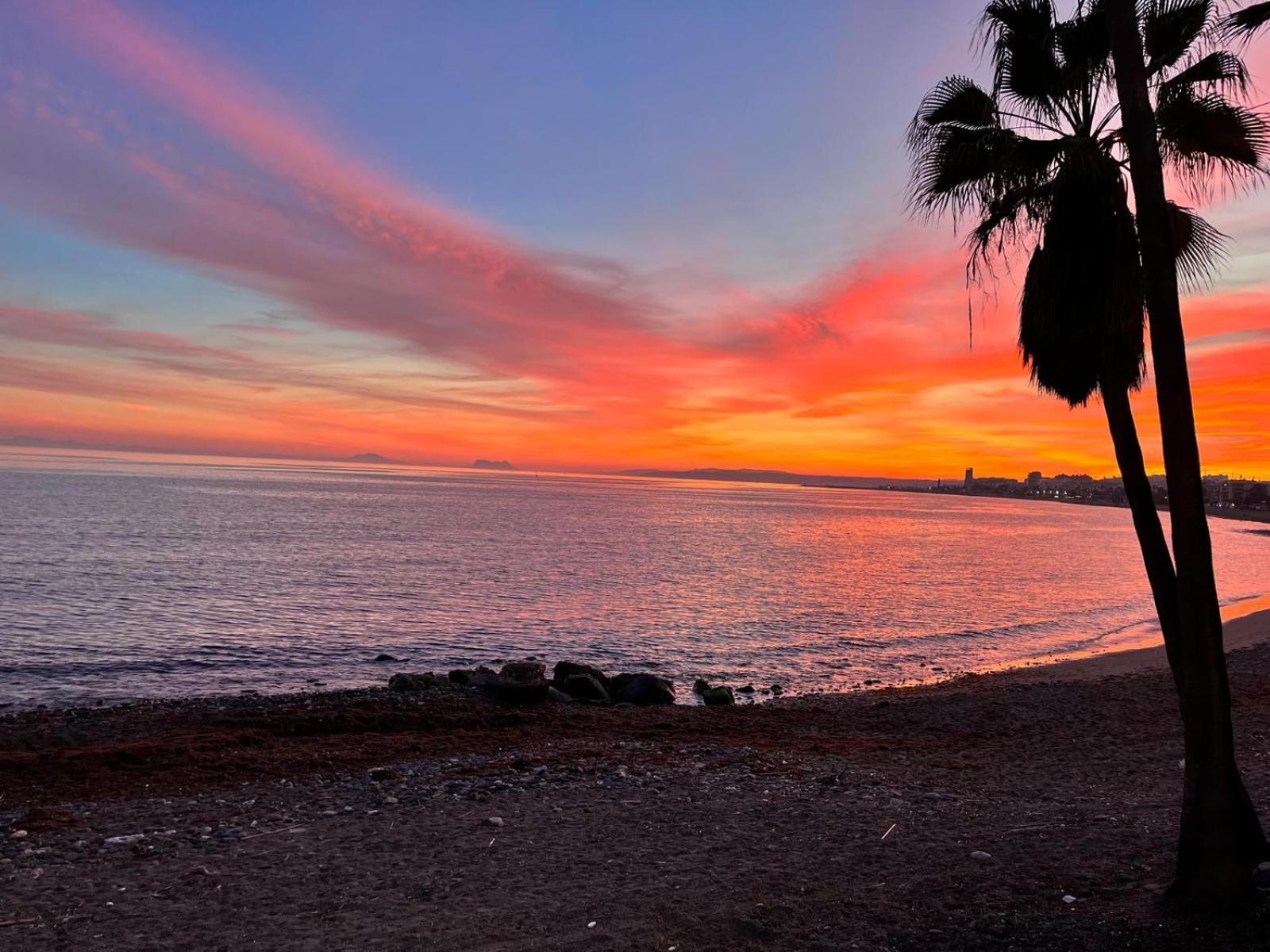 El Faro Vacaciones En Estepona Esterno foto